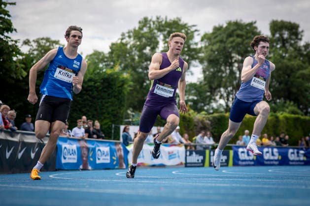 MANNHEIM, GERMANY - JUNE 14, 2026 : Felix Krifka (AUT Austria), Jakob Kemminer (GER LAC Quelle Fuerth), James Arminio (GBR Great Britain & N.I.) competing in the men’s 200m during the Juniorengala 2026 at Michael-Hoffmann-Stadion on June 14, 2026 in Mannheim, Germany. Baden-Wuerttemberg Germany Copyright: xAxelxKohringx