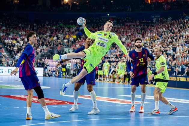 Cologne, 12 05 2026, Handball, Men, EHF Champions League Men 2025 26, Final, FC Barcelona Füchse Berlin Lasse Bredekjaer Andersson Füchse Berlin, 11 on goal throw
