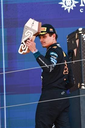 NORRIS Lando gbr , McLaren F1 Team MCL40, portrait during the Formula 1 Barcelona Catalunya Grand Prix 2026, 7th round of the 2026 Formula One World Championship from June 12 to 14, 2026 on the Circuit de Barcelona Catalunya, in Montmelo, Spain Photo Hoch Zwei Montmelo Spain