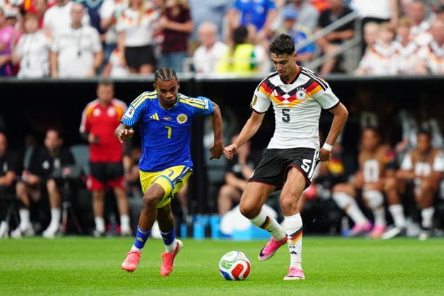 Germany v Curacao - FIFA World Cup, WM, Weltmeisterschaft, Fussball 2026 - Group E HOUSTON, UNITED STATES - JUNE 14: Aleksandar Pavlovic of Germany in action against Juninho Bacuna of Curacao during the 2026 FIFA World Cup First Stage Group E match between Germany and Curacao at NRG Stadium (Houston Stadium) in Houston, Texas, United States on June 14, 2026. Hakan Akgun Anadolu Texas United States. Editorial use only. Please get in touch for any other usage.  Copyright: x2026xAnadoluxHakanxAkgunx