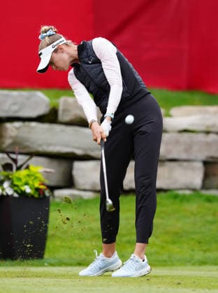 MIDLAND, MI - JUNE 14: LPGA, Golf Damen golfer Nelly Korda plays her tee shot on the 18th hole on June 14, 2026, during the final round of the LPGA Dow Championship at Midland Country Club in Midland, Michigan. (Photo by Brian Spurlock Icon Sportswire) GOLF: JUN 14 LPGA Dow Championship EDITORIAL USE ONLY Icon2606144