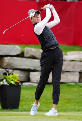 MIDLAND, MI - JUNE 14: LPGA, Golf Damen golfer Nelly Korda plays her tee shot on the 18th hole on June 14, 2026, during the final round of the LPGA Dow Championship at Midland Country Club in Midland, Michigan. (Photo by Brian Spurlock Icon Sportswire) GOLF: JUN 14 LPGA Dow Championship EDITORIAL USE ONLY Icon2606145
