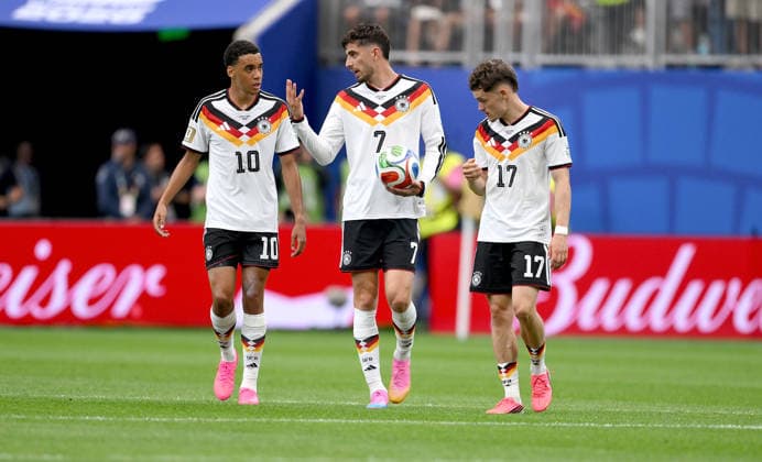 Soccer FIFA World Cup 2026 Preliminary Round Group E in Houston Germany Curacao 14 06 2026 Jamal Musiala , Kai Havertz, Florian Wirtz from left , Germany