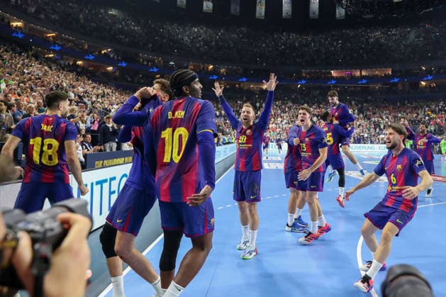 14 06 2026, xgox,Handball, EHF Champions League Final, FC Barcelona Fuechse Berlin v l Barcelona cheering about the victory, jubilation after the end of the match, wins the Champions League Cologne