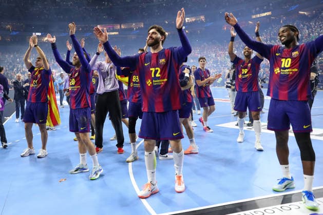 14 06 2026, xgox,Handball, EHF Champions League Final, FC Barcelona Fuechse Berlin v l Barcelona cheering about the victory, jubilation after the end of the match, wins the Champions League Cologne