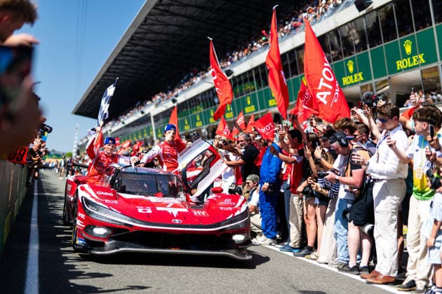 24 HEURES DU MANS 2026 - PODIUM 07 CONWAY Mike (gbr), KOBAYASHI Kamui (jpn), DE VRIES Nyck (nld), Toyota Racing, Toyota TR010 Hybrid 07, Hypercar, action, celebration, finish line, arrivee, during the podium of the 24 Hours of Le Mans 2026, 3rd round of the 2026 FIA World Endurance Championship, on June 14, 2026 on the Circuit des 24 Heures du Mans in Le Mans, France - Le MansFrance  Copyright: xMariusxHeckerx