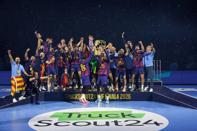 Award ceremony, Domen MAKUC FC Barcelona Barca, 35 and Dika MEM FC Barcelona Barca, 10 with the trophy GER, FC Barcelona Barca vs Fuechse Berlin, Handball, TruckScout24 EHF FINAL4 2026, Final, Season 2025 2026, 14 06 2026, GER, FC Barcelona Barca vs Fuechse Berlin, Handball, TruckScout24 EHF FINAL4 2026, Final, Season 2025 2026, 14 06 2026, Cologne Copyright: xEibnerxPressefoto OliverxSchmidtx EP_OST
