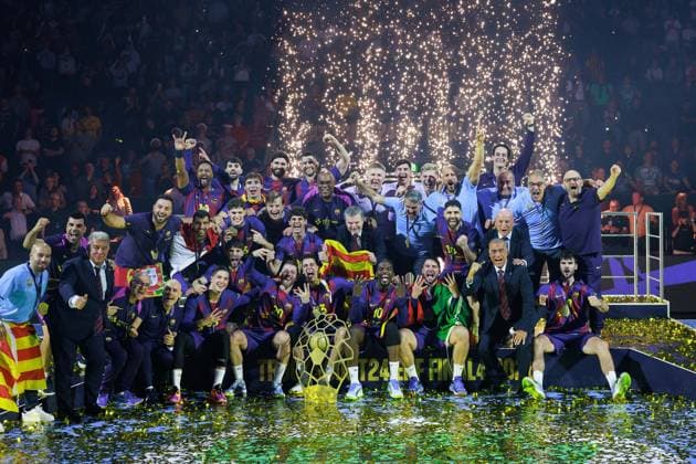 Award ceremony Barca, Ceremony, Cup, Trophy, cheering, joy, passion, success, emotion, enthusiasm, positive emotions GER, FC Barcelona Barca vs Fuechse Berlin, Handball, TruckScout24 EHF FINAL4 2026, Final, Season 2025 2026, 14 06 2026, GER, FC Barcelona Barca vs Fuechse Berlin, Handball, TruckScout24 EHF FINAL4 2026, Final, Season 2025 2026, 14 06 2026, Cologne Copyright: xEibnerxPressefoto OliverxSchmidtx EP_OST