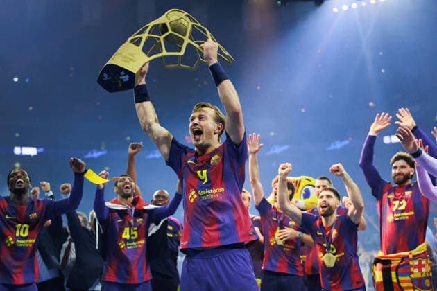 Jonathan CARLSBOGARD FC Barcelona Barca, 09 with the cup, award ceremony Barca, ceremony, cup, trophy, jubilation, joy, passion, success, emotion, enthusiasm, positive emotions GER, FC Barcelona Barca vs Fuechse Berlin, Handball, TruckScout24 EHF FINAL4 2026, Final, Season 2025 2026, 14 06 2026, GER, FC Barcelona Barca vs Fuechse Berlin, Handball, TruckScout24 EHF FINAL4 2026, Final, Season 2025 2026, 14 06 2026, Cologne Copyright: xEibnerxPressefoto OliverxSchmidtx EP_OST