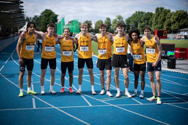 MANNHEIM, GERMANY - JUNE 14, 2026 : The German relay teams1 & 2 (not in order: STEWART, Tyrese (2008); SCHMIDT, Lennox (2008); MAWUMBA, Alvin (2007); KEMMINER, Jakob (2007), REICHL, Florian (2007); BAUERSCHLAG, Jakob (2007); STROH, Philip (2007); KIEß, Enzo (2007)) posing after the 4x100m relays during the Juniorengala 2026 at Michael-Hoffmann-Stadion on June 14, 2026 in Mannheim, Germany. Baden-Wuerttemberg Germany Copyright: xAxelxKohringx