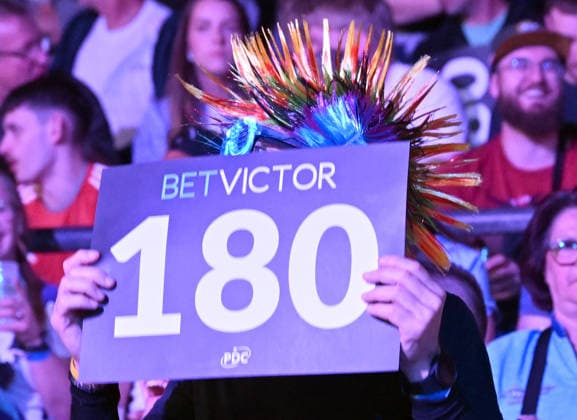14 06 2026, xhbx, Dart World Cup of Darts 2026, v l Dart Fans, Spectators, Mood, Disguise, Costumes, Shield 180 DFL DFB REGULATIONS PROHIBIT ANY USE OF PHOTOGRAPHS as IMAGE SEQUENCES and or QUASI VIDEO Frankfurt