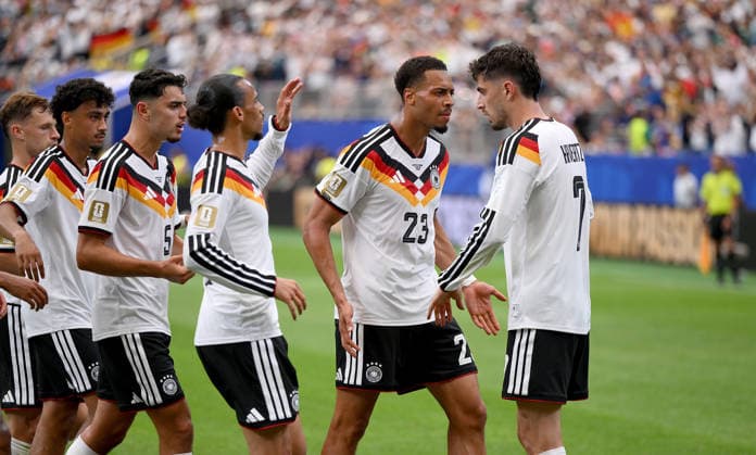 Soccer FIFA World Cup 2026 preliminary round group E in Houston Germany Curacao 14 06 2026 Cheering Germany after the goal , from left , Felix Nmecha with Kai Havertz