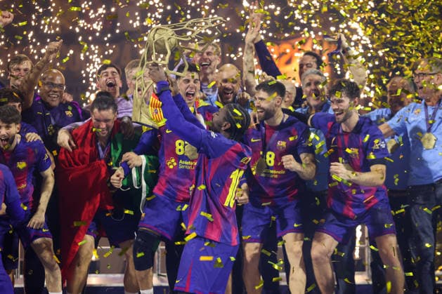 14 06 2026, xtgx, Handball, EHF Champions League Final, FC Barcelona Füchse Berlin v l Award ceremony trophy Barcelona cheering about the victory, cheering after the end of the match Cologne