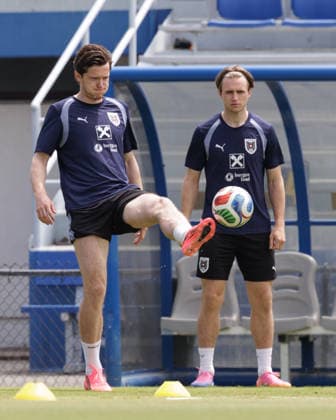 SOCCER - FIFA World Cup, WM, Weltmeisterschaft, Fussball 2026, preview SANTA BARBARA,CALIFORNIA,USA,14.JUN.26 - SOCCER - FIFA World Cup 2026, USA, Mexico, Canada, preview, OEFB, Oesterreichischer Fussball-Bund, training team AUT. Image shows Michael Gregoritsch and Patrick Wimmer (AUT).  GEPAxpictures xArminxRauthner