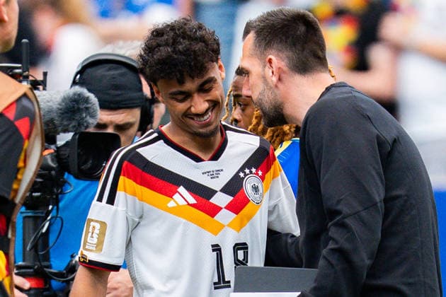 FIFA World Cup 2026, Group E, Match 1, Germany vs Curacao, 14 06 2026 at NRG Stadium in Houston, Texas Nathaniel Brown Nico Schlotterbeck cheers after the final whistle Copyright: xBahhoxKarax
