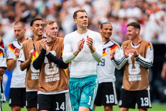 FIFA Fussball Weltmeisterschaft 2026, Gruppe E, Spiel 1, Deutschland vs. Curacao, 14.06.2026 im NRG Stadium in Houston, Texas Jubel nach Abpfiff bei Nathaniel Brown Nico Schlotterbeck David Raum Florian Wirtz Joshua Kimmich Manuel Neuer Jamal Musiala Maximilian Beier *** FIFA World Cup 2026, Group E, Match 1, Germany vs Curacao, 14 06 2026 at NRG Stadium in Houston, Texas Nathaniel Brown Nico Schlotterbeck David Raum Florian Wirtz Joshua Kimmich Manuel Neuer Jamal Musiala Maximilian Beier cheering after the final whistle Copyright: xBahhoxKarax