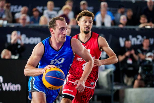 BASKETBALL - FIBA 3x3 World Tour VIENNA,AUSTRIA,14.JUN.26 - BASKETBALL - FIBA 3x3 World Tour. Image shows Stefan Milivojevic (SRB) and Bryan Alberts (NED).  GEPAxpictures xEdgarxEisner