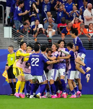 Netherlands v Japan: Group F - FIFA World Cup, WM, Weltmeisterschaft, Fussball 2026 Koki Ogawa of Japan celebrates a goal scored by Daichi Kamada of Japan during the FIFA World Cup 2026 Group F match between Netherlands and Japan at Dallas Stadium on June 14, 2026 in Dallas, Texas. Dallas TX United States  Copyright: xJosexBretonx originalFilename:bretonhernandez-netherla260614_nplPJ.jpg