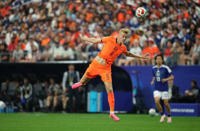 Jan Paul van Hecke Netherlands heads during Netherlands and Japan, Group F FIFA World Cup 2026, Dallas Stadium, Arlington, United States on June 14, 2026 Thor Wegner DeFodi Images Photo by DeFodi Images
