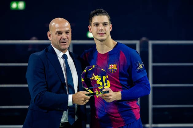 Cologne, 12 05 2026, Handball, Men, EHF Champions League Men 2025 26, Final, FC Barcelona Füchse Berlin MVP Domen Makuc FC Barcelona, 35 at the award ceremony