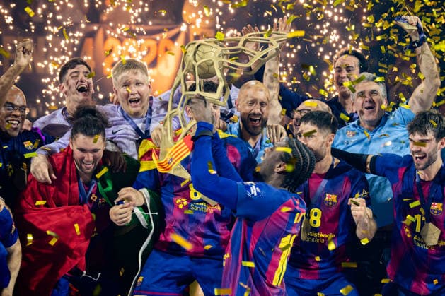 Cologne, 12 05 2026, Handball, Men, EHF Champions League Men 2025 26, Final, FC Barcelona Füchse Berlin Captain Dika Mem FC Barcelona, 10 with the Champions League trophy