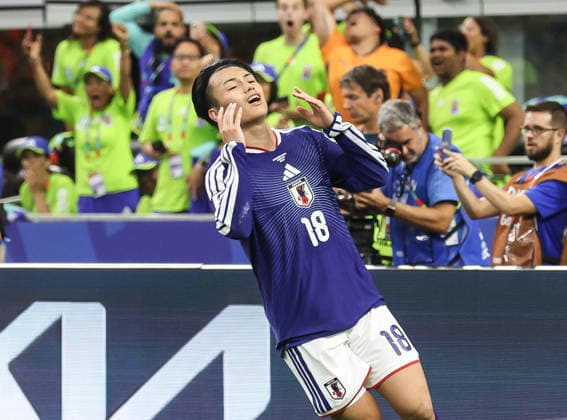 June 14, 2026: Japan s Ayase Ueda (18) is exasperated after just missing an open shot at the goal during the FIFA World Cup, WM, Weltmeisterschaft, Fussball soccer match between The Netherlands and Japan at Dallas Stadium in Arlington, TX. Kyle Okita Arlington U.S.A - ZUMAc04_ 20260614_zma_c04_069 Copyright: xCSMx