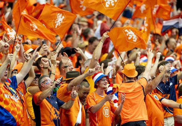 ARLINGTON - Orange supporters during the FIFA 2026 World Cup Group F match between the Netherlands and Japan at Dallas Stadium on June 14, 2026, in Arlington, United States. KOEN VAN WEEL ANP FIFA World Cup, WM, Weltmeisterschaft, Fussball 2026 2026 xVIxANPxSportx xxANPxIVx 561031258 originalFilename: 561031258.jpg
