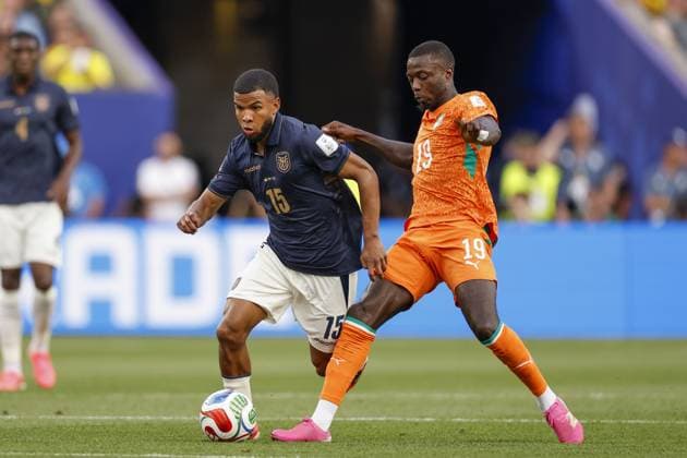 PHILADELPHIA - (LR) Pedro Vite of Ecuador, Nicolas Pepe of Ivory Coast during the 2026 FIFA World Cup, WM, Weltmeisterschaft, Fussball Group E match between Ivory Coast and Ecuador at Philadelphia Stadium on June 15, 2026, in Philadelphia, United States. MAURICE VAN STEEN ANP FIFA World Cup 2026 2025-2026 xVIxANPxSportx xMauricexvanxSteenxIVx 561037629 originalFilename: 561037629.jpg