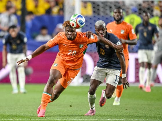 Emmanuel Agbadou Ivory Coast and Enner Valencia Ecuador battle for the ball during the FIFA World Cup 2026 Group E match between Cote D Ivoire and Ecuador at Philadelphia Stadium on June 14, 2026 in Philadelphia, United States Photo by Harry Langer DeFodi Images
