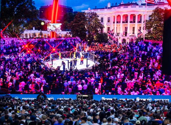 UFC Freedom 250 fan fest on the Ellipse Fans watch the UFC Freedom 250 event on giant monitors on the Ellipse, outside the South Lawn of the White House in Washington, DC, USA, 14 June 2026. The mixed martial arts event is taking place on the 80th birthday of US President Donald Trump. WASHINGTON DC UNITED STATES  Copyright: xJIMxLOxSCALZOx