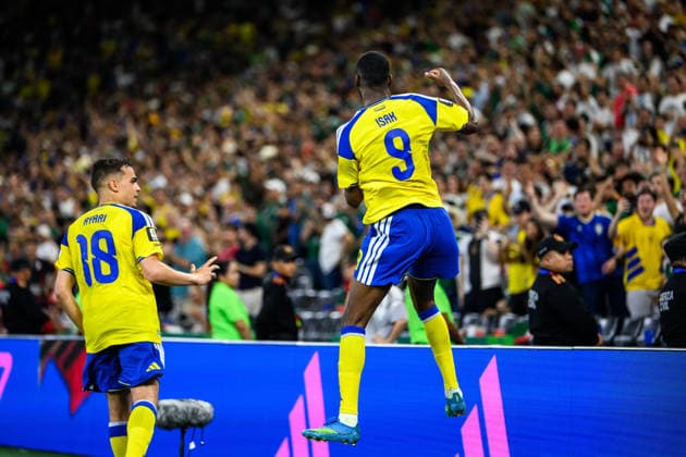 260614 Alexander Isak of Sweden celebrates after scoring 2 0 during the FIFA World Cup 2026 football match between Sweden and Tunisia on June 14, 2026 in Monterrey Photo Petter Arvidson BILDBYRAN kod PA PA1234 bbeng fotboll football soccer fotball vm fotbolls vm fotball vm fotbolls vm 2026 fifa world cup 2026 sverige sweden sverige a tunisien tunisia bbauto jubel  Copyright: PETTERxARVIDSON BB260614PA177