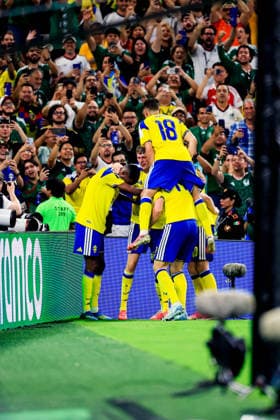 FIFA WORLD CUP 2026 SWEDEN VS TUNISIA FIFA WORLD CUP 2026 SWEDEN VS TUNISIA 14062026 MONTERREY, NUEVO LEON Action photo of players of Sweden celebrating a goal, during Round 1 Group F game of the FIFA World Cup 2026, held at the Estado Monterrey of Monterrey, Nuevo Leon Action photo of players of Sweden celebrating a goal, during Round 1 Group F game of the FIFA World Cup 2026, held at the Estadio Monterrey of Monterrey, Nuevo Leon PHOTO BY IMAGENSHOP AGENCIA FOTOGRAFICA MONTERREY MEXICO CITY MEXICO Copyright: xYOALIxMARTINEZx