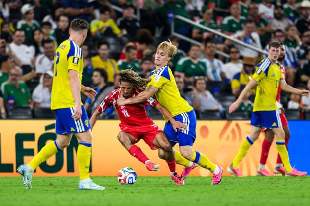 260614 Hannibal Mejbri of Tunisia and Lucas Bergvall of Sweden during the FIFA World Cup 2026 football match between Sweden and Tunisia on June 14, 2026 in Monterrey Photo Petter Arvidson BILDBYRAN code PA PA1234 bbeng fotboll football soccer fotball vm fotbolls vm fotball vm fotbolls vm 2026 fifa world cup 2026 sverige sweden sverige a tunisien tunisia bbauto  Copyright: PETTERxARVIDSON BB260614PA232