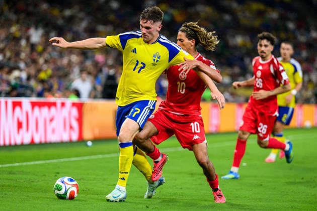 260614 Viktor Gyökeres of Sweden and Hannibal Mejbri of Tunisia during the FIFA World Cup 2026 football match between Sweden and Tunisia on June 14, 2026 in Monterrey Photo Joel Marklund BILDBYRAN code JM PA1234 bbeng fotboll football soccer fotball vm fotbolls vm fotballs vm fotbolls vm 2026 fifa world cup 2026 sverige sweden sverige a tunisien tunisia  Copyright: JOELxMARKLUND BB260614JM218