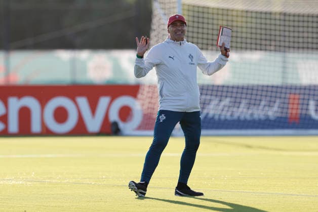 Portugal s coach Robert Martinez leads a training session in Palm Beach, Florida, USA, 13 June 2026. Portugal national team, Nationalteam training !ACHTUNG: NUR REDAKTIONELLE NUTZUNG!  Copyright: xAlbertoxEstévezx GR7160 0859067646st