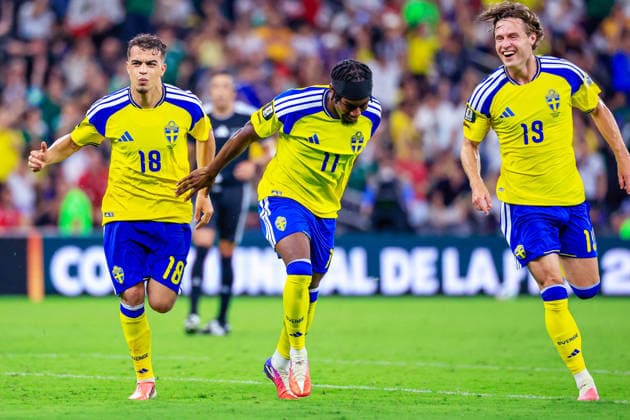 FIFA WORLD CUP 2026 SWEDEN VS TUNISIA FIFA WORLD CUP 2026 SWEDEN VS TUNISIA 14062026 MONTERREY, NUEVO LEON Action photo of Yasin Ayari 18 , Anthony Elanga 11 and Mattias Svanberg 19 of Sweden celebrating a goal scored against Tunisia, during Round 1 Group F game of the FIFA World Cup 2026, held at the Estado Monterrey of Monterrey, Nuevo Leon Action photo of Yasin Ayari 18 , Anthony Elanga 11 and Mattias Svanberg 19 of Sweden celebrating a goal scored against Tunisia, during Round 1 Group F game of the FIFA World Cup 2026, held at the Estadio Monterrey of Monterrey, Nuevo Leon PHOTO BY IMAGENSHOP AGENCIA FOTOGRAFICA MONTERREY NUEVO LEON MEXICO Copyright: xYOALIxMARTINEZx