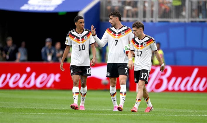 Soccer FIFA World Cup 2026 Preliminary Round Group E in Houston Germany Curacao 14 06 2026 Jamal Musiala , Kai Havertz, Florian Wirtz from left , Germany