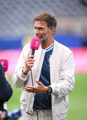 Soccer FIFA World Cup 2026 preliminary round group E in Houston Germany Curacao 14 06 2026 Magenta TV expert Juergen Klopp re with microphone