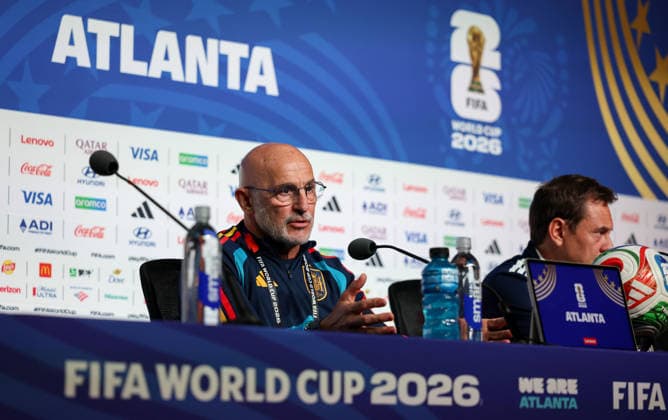 (260615) -- ATLANTA, June 15, 2026 -- Luis de la Fuente (L), head coach of Spain, attends a press conference, PK, Pressekonferenz ahead of Group H match between Spain and Cape Verde at the FIFA World Cup, WM, Weltmeisterschaft, Fussball 2026 at Atlanta Stadium in Atlanta, the United States, June 14, 2026. ) (SP)U.S.-ATLANTA-FOOTBALL-FIFA WORLD CUP-PRESS CONFERENCE-SPAIN WangxKaiyan 