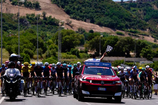 KM0 Car race during Stage 2 of the Giro Next Gen 2026, from Tropea to Crotone, Italy, Monday, June 15, 2026.  Copyright: xFabioxFerrari LaPressex