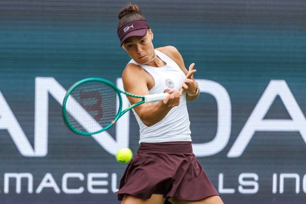 Berlin, 15.06.26, Tennis: VANDA Pharmaceuticals BERLIN TENNIS OPEN 2026 im Steffi-Graf-Stadion. Damen, Einzel, T. J. Brockmann (GER) vs 11 A. Parks (USA). Tessa Johanna Brockmann (Deutschland) retourniert einen Ball. VANDA Pharmaceuticals BERLIN TENNIS OPEN 2026 *** Berlin, 15 06 26, Tennis VANDA Pharmaceuticals BERLIN TENNIS OPEN 2026 at Steffi Graf Stadium Women, Singles, T J Brockmann GER vs 11 A Parks USA Tessa Johanna Brockmann Germany returns a ball VANDA Pharmaceuticals BERLIN TENNIS OPEN 2026