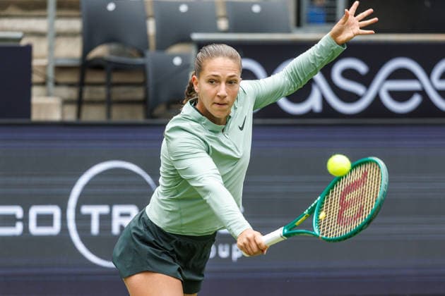 Berlin, 15 06 26, Tennis VANDA Pharmaceuticals BERLIN TENNIS OPEN 2026 at Steffi Graf Stadium Women, Singles, Diane Parry FRA vs Ella Seidel GER Diane Parry returns a ball VANDA Pharmaceuticals BERLIN TENNIS OPEN 2026