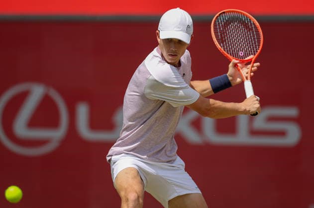 Harry Wendelken of GB in action HSBC Queen s Club Championships, Day Ten, Tennis, Queen s Club, West Kensington, London, UK - 15 Jun 2026London Queen s Club United Kingdom  Copyright: xEllaxLing Shutterstockx 16924336w