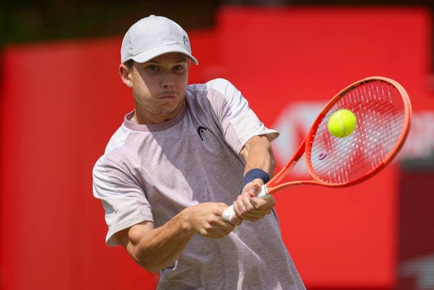 Harry Wendelken of GB in action HSBC Queen s Club Championships, Day Ten, Tennis, Queen s Club, West Kensington, London, UK - 15 Jun 2026London Queen s Club United Kingdom  Copyright: xEllaxLing Shutterstockx 16924336y