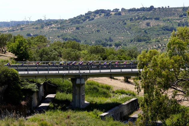 The pack rides cycles during Stage 2 of the Giro Next Gen 2026, from Tropea to Crotone, Italy, Monday, June 15, 2026.  Copyright: xFabioxFerrari LaPressex