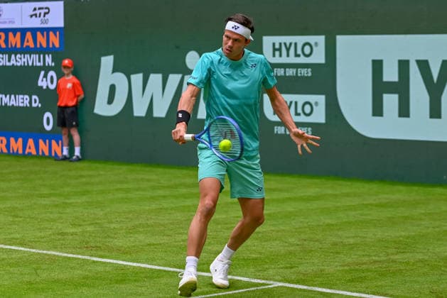 Daniel Altmaier (GER) hits the ball with his backhand at the TERRA WORTMANN Open 2026, Tennis, ATP, Mens 500, Tournament, Main Draw, June 15, 2026, TERRA WORTMANN Open 2026, Tennis, ATP, Mens Tennis 500, Tournament, Main Draw, June 15, 2026, Indoor,detected_source_language Copyright: xEibner-Pressefoto RobertxGertzenx EP_RGN