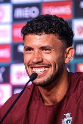 FIFA World Cup, WM, Weltmeisterschaft, Fussball 2026 - Portugal press conference, PK, Pressekonferenz Portugal s Matheus Nunes attends a press conference at the training site in Garden District Park for the FIFA World Cup 2026 in Palm Beach, Florida, USA, 15 June 2026. Palm Beach Florida Estados Unidos  Copyright: xMIGUELxA.xLOPESx