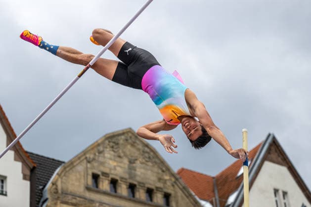 Flight Circus Düsseldorf, Germany June 15, 2026 DÜSSELDORF, GERMANY JUNE 15 OBIENA Ernest PHI during the Flight Circus in Düsseldorf on June 15, 2026 in Düsseldorf, Germany,detected_source_language Copyright: xBEAUTIFULxSPORTS PeterxWeberx