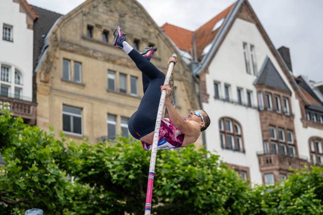 Flight Circus Düsseldorf, Germany June 15, 2026 DÜSSELDORF, GERMANY JUNE 15 Valters LAT loop during the Flight Circus in Düsseldorf on June 15, 2026 in Düsseldorf, Germany,detected_source_language Copyright: xBEAUTIFULxSPORTS PeterxWeberx