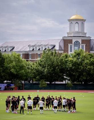 DALLAS - The players during a training session of the Dutch national team, Nationalteam on the grounds of Southern Methodist University, on June 15, 2026, in Dallas. The Dutch team is preparing for the World Cup match against Sweden. ROBIN VAN LONKHUIJSEN ANP xVIxANPxSportx xxANPxIVx 561097251 originalFilename: 561097251.jpg
